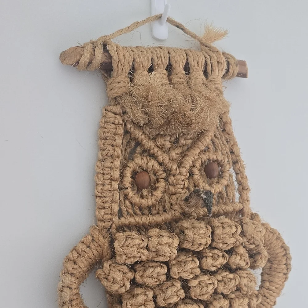 Vintage LARGE 70'S Macramé Owl Wall Hanging - Picture 2 of 5